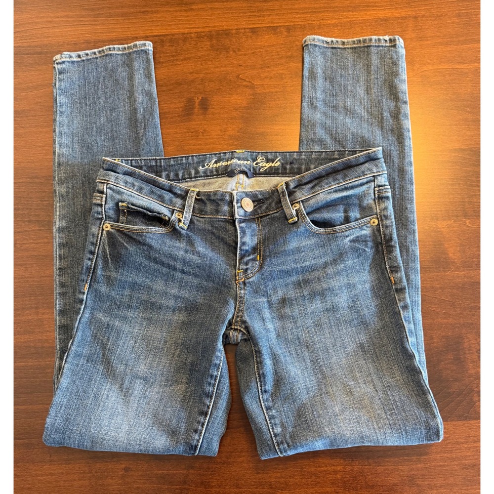 American Eagle Jeans Size 2 Short Stretch Denim Skinny Med Wash Y2K Indie Grunge